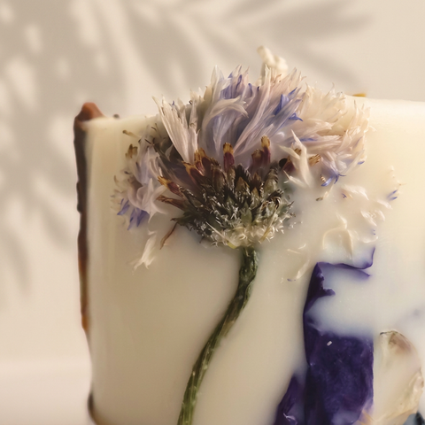 Fúfú 'Giverny' Bouquet Candle