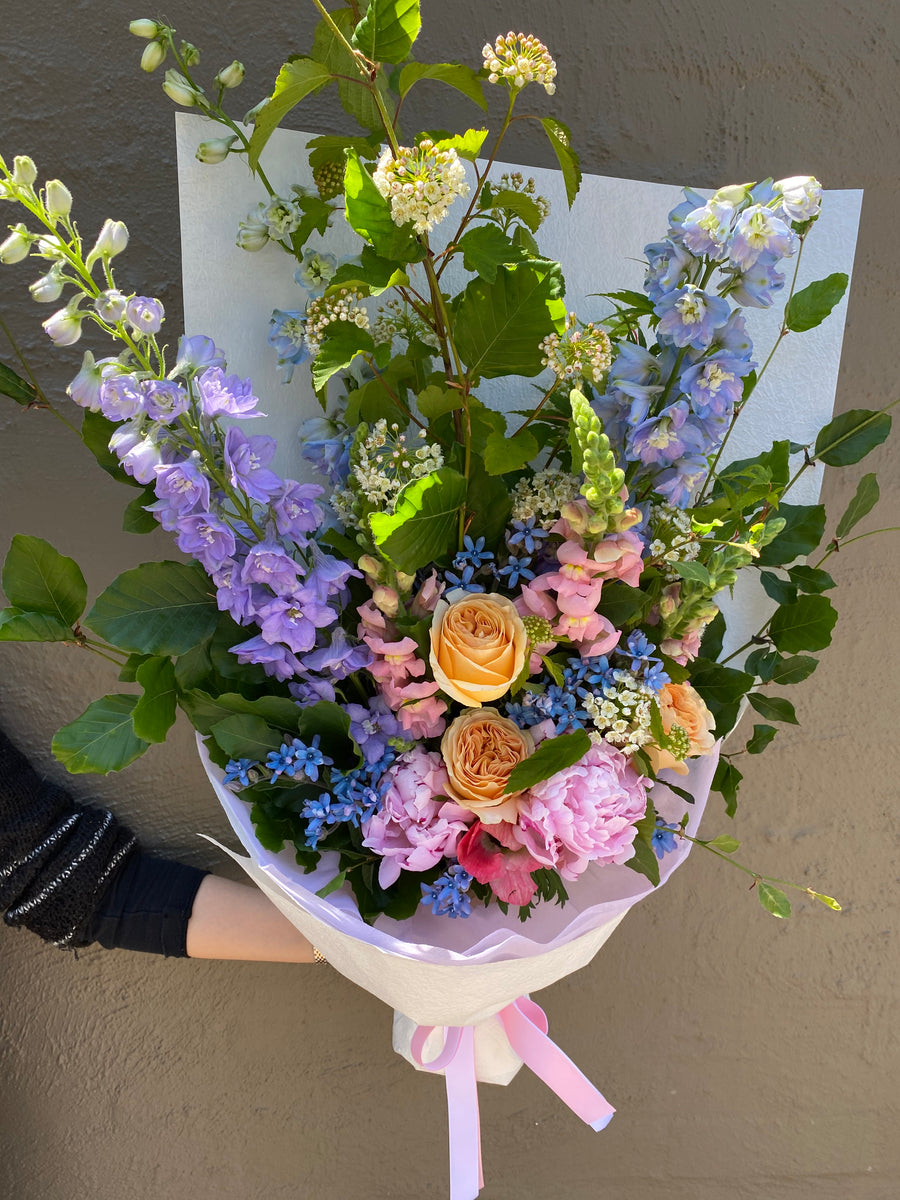 Statement bouquet that wows | Melbourne Same Day Flower Delivery – Think Blooms