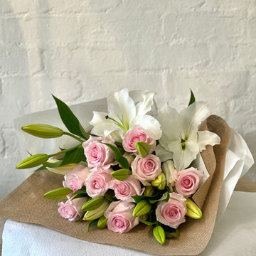 Lily & rose bouquet